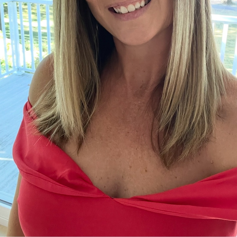 Off The Shoulder Ruched Midi Dress - Picture 4 of 16